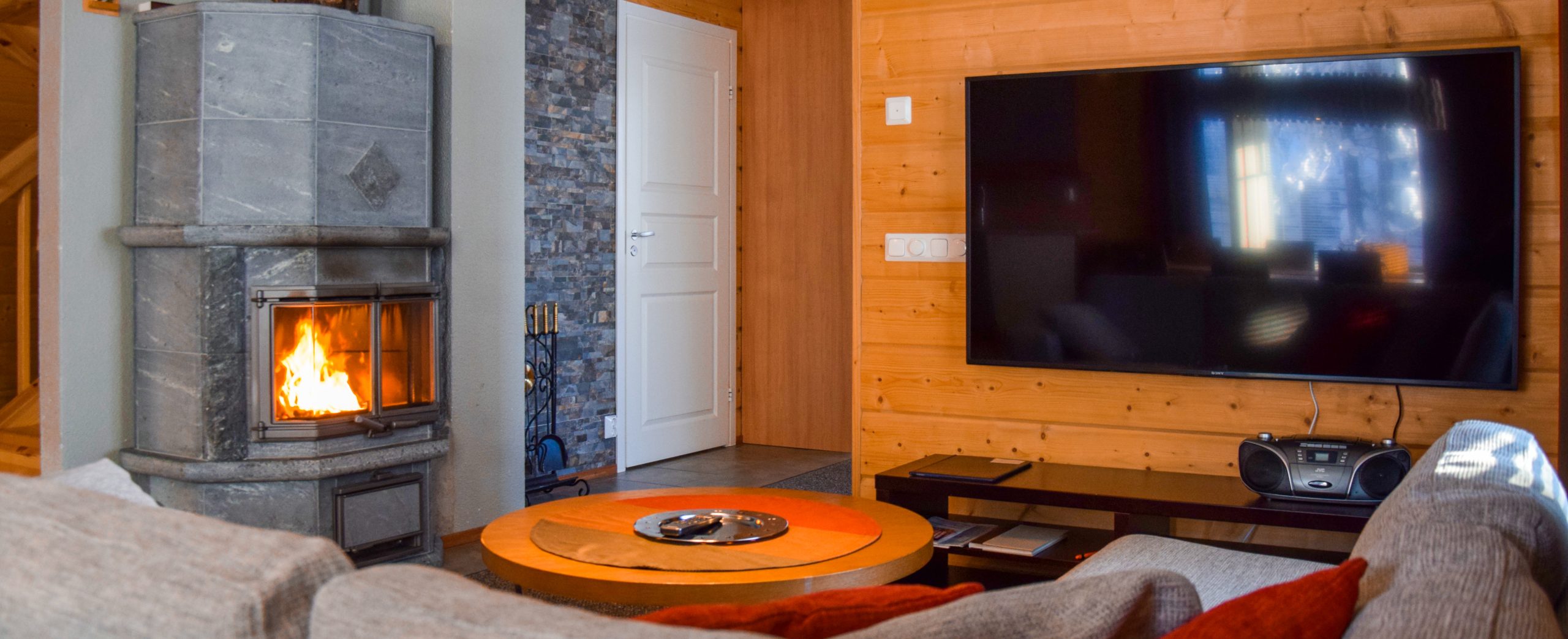 Villa B tupa ja takka