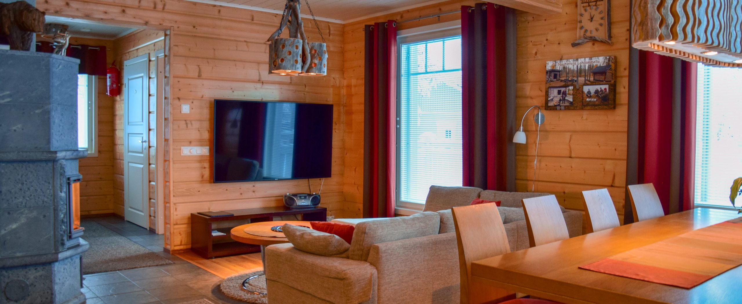 Villa A olohuonekuva rajatttu